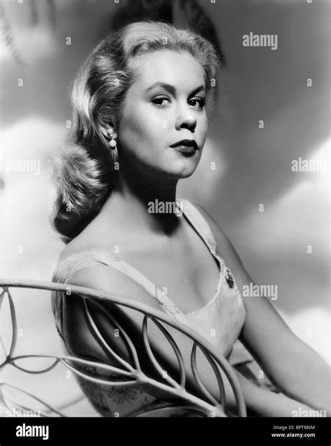 elizabeth montgomery nude scenes|Rare Elizabeth Montgomery Photos Leave Little to the Imaginatinon